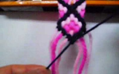 Comment réaliser un bracelet de l&rsquo;amiti´ croissé, vidéo pas à pas