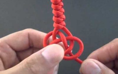 Comment fabriquer un bracelet de noeuds, modèle « Double Coin Snake »